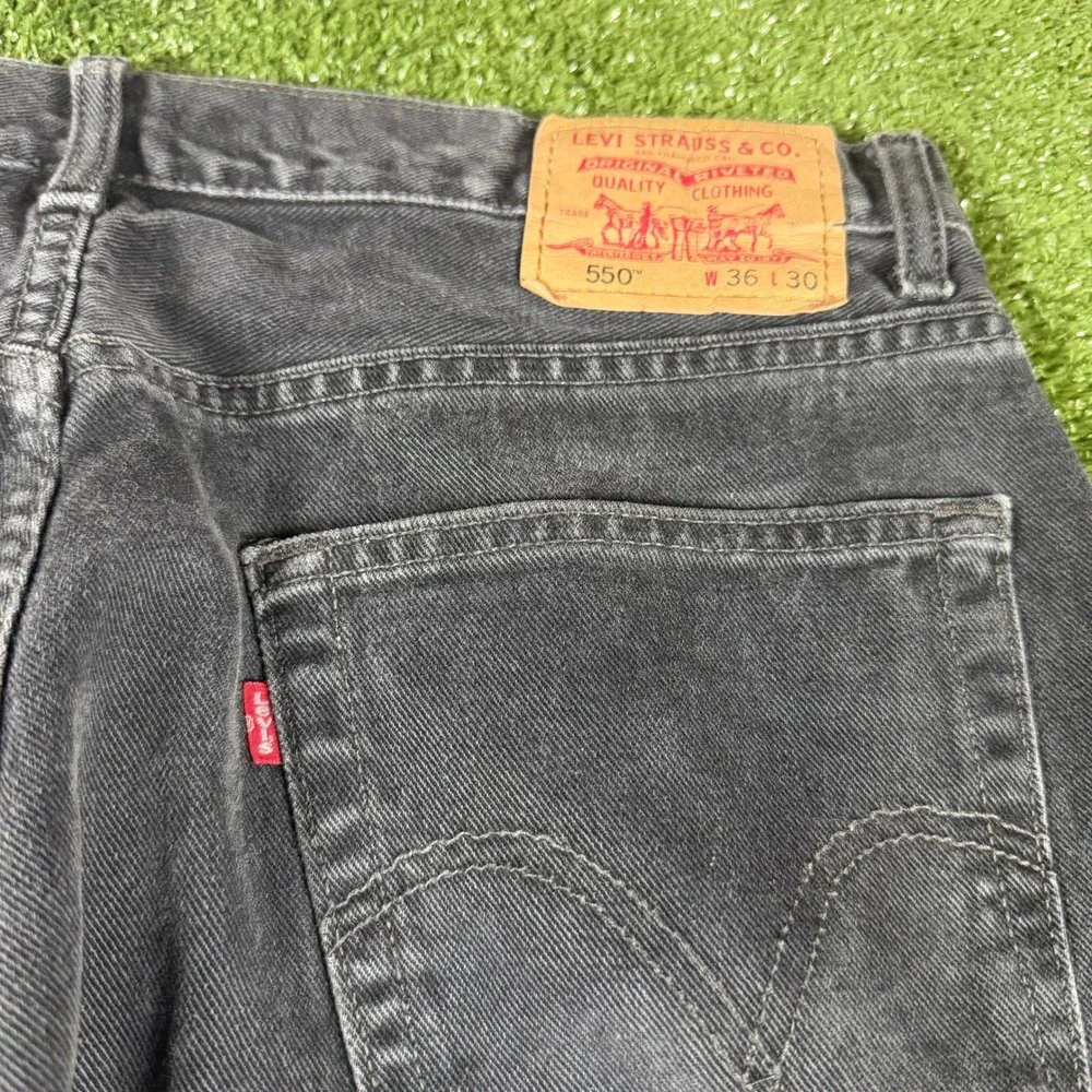 Vintage‎ Levis 550 Relaxed Fit Jeans Mens 36x30 Faded Black Denim Made in Canada